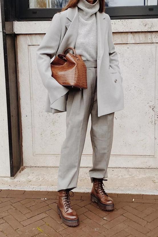 馬丁靴穿搭技巧_切爾西靴配什么襪子_秋冬靴子搭配