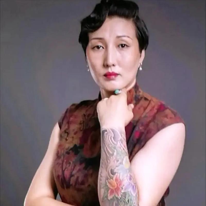 中國女排王麗娜_女排王麗娜圖片_王麗娜大鳥紋身