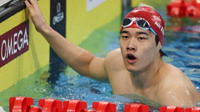 孫楊痛失400米自由泳決賽金牌_孫楊潘展樂400米自由泳決賽_潘展樂比孫楊游得快