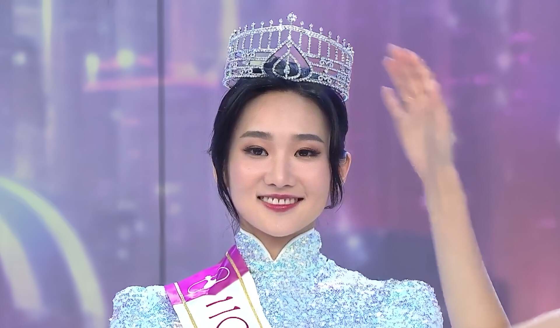 2025香港小姐競選決賽_2025香港小姐競選結(jié)果_陳詠詩港姐冠軍