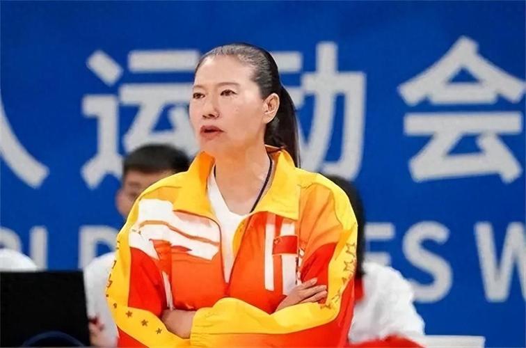 展淑萍執教新疆女籃_新疆體彩女籃主教練展淑萍_新疆女籃展淑萍